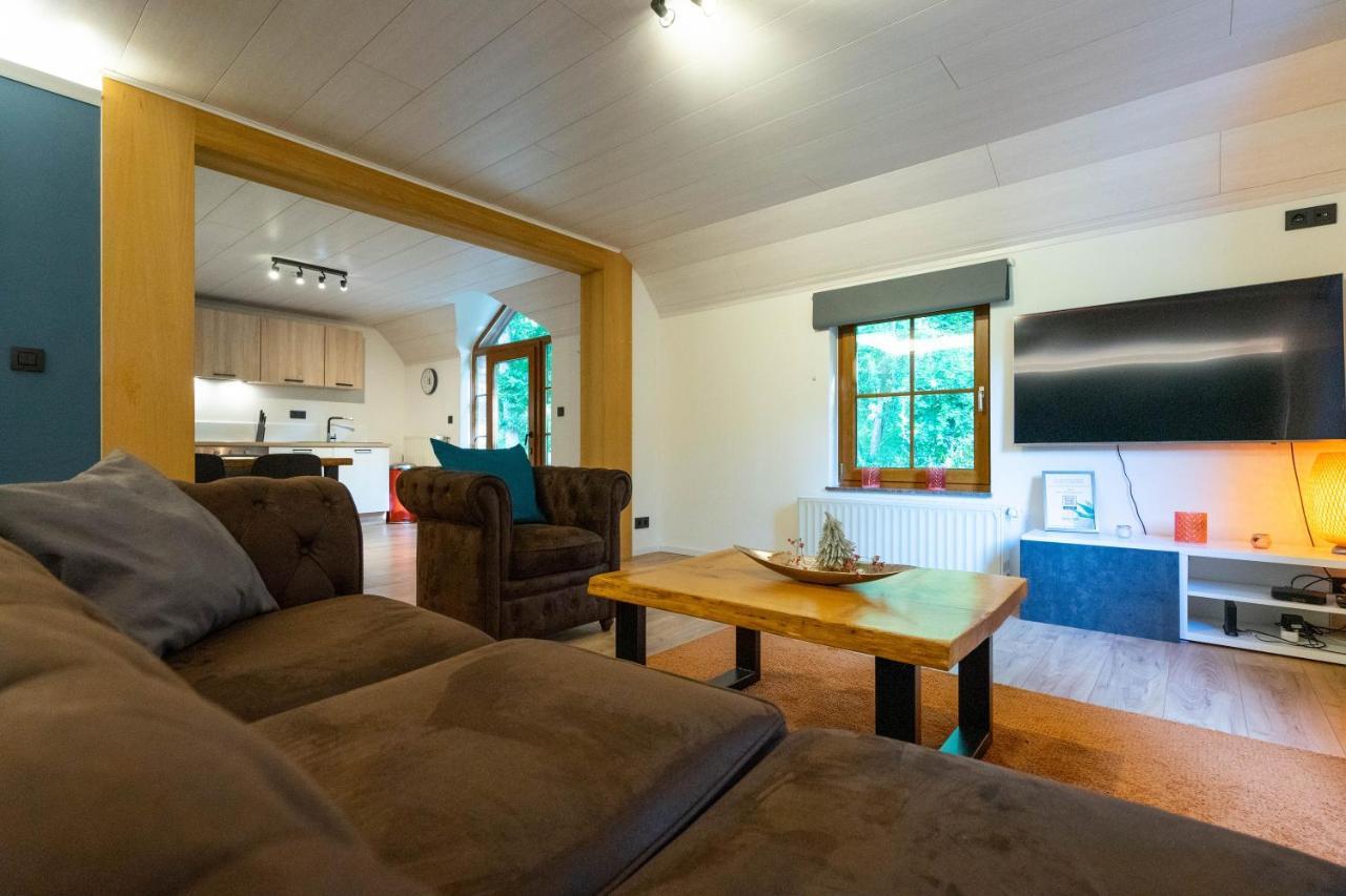 Bills Lodge, le plaisir de la rivière à 2 minutes du centre! La-Roche-en-Ardenne Esterno foto