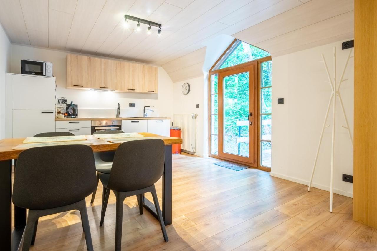Bills Lodge, le plaisir de la rivière à 2 minutes du centre! La-Roche-en-Ardenne Esterno foto