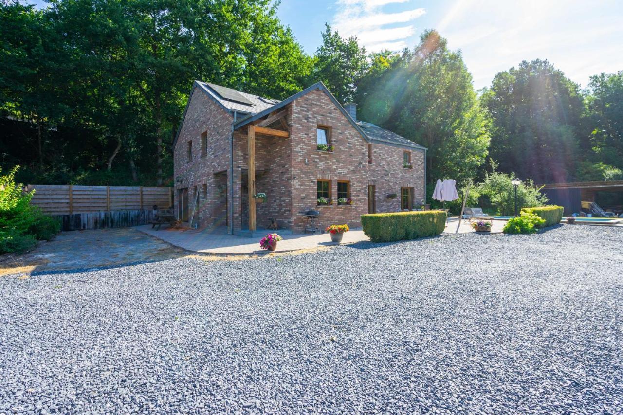 Bills Lodge, le plaisir de la rivière à 2 minutes du centre! La-Roche-en-Ardenne Esterno foto