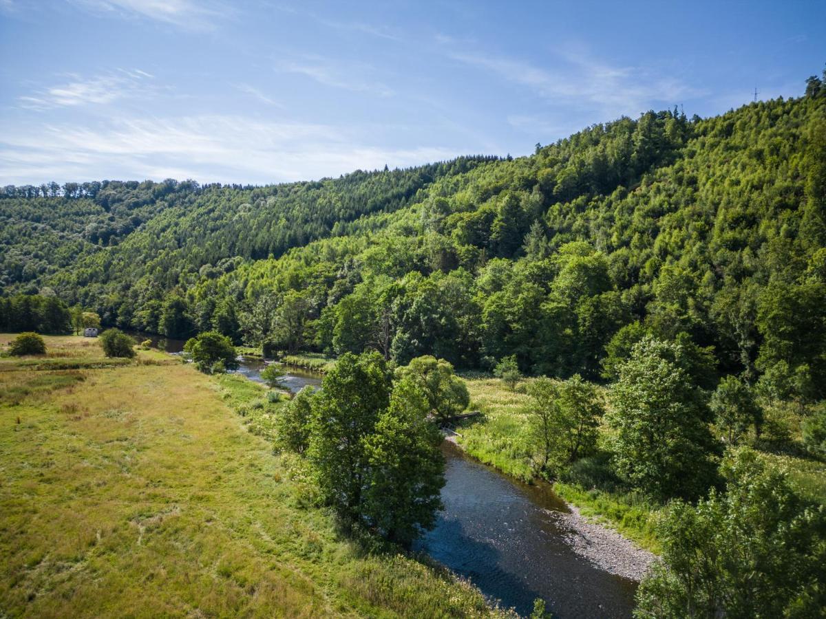 Bills Lodge, le plaisir de la rivière à 2 minutes du centre! La-Roche-en-Ardenne Esterno foto
